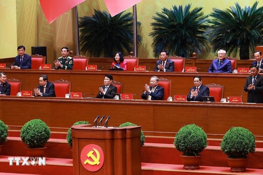 Thông cáo báo chí ngày làm việc thứ hai Đại hội XIV của Đảng