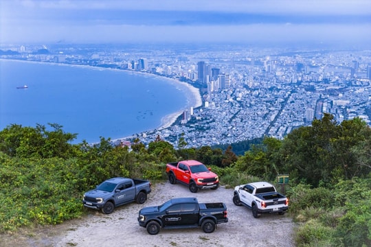 Ford Việt Nam đạt kỷ lục bán hàng 2025, vinh dự nhận Bằng Khen của Thủ tướng Chính phủ