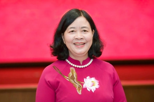 Đồng chí Bùi Thị Minh Hoài tái đắc cử Ban Chấp hành Trung ương Đảng khóa XIV