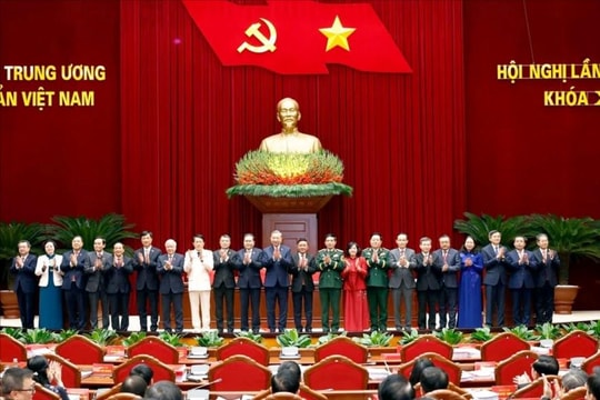 Danh sách Bộ Chính trị Ban Chấp hành Trung ương Đảng Cộng sản Việt Nam khóa XIV