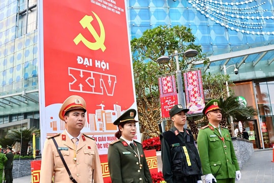 Sẵn sàng phương án bảo vệ an toàn tuyệt đối chương trình nghệ thuật “Dưới lá cờ vẻ vang của Đảng”