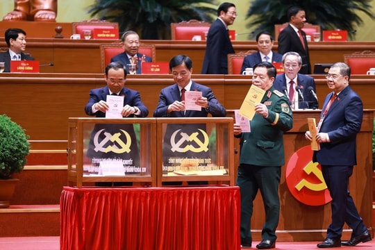 Ban Chấp hành Trung ương Đảng khóa XIV tiến hành Hội nghị lần thứ nhất