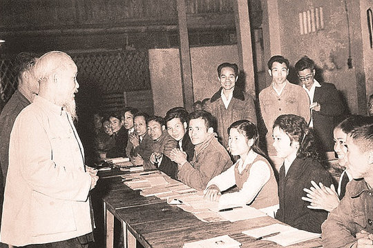 Tư tưởng Hồ Chí Minh về đổi mới: Khát vọng sánh vai các cường quốc năm châu