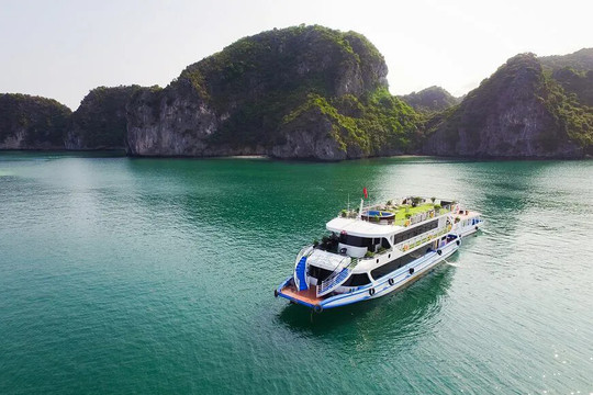 Quảng Ninh: 18 phương tiện tàu thuỷ vi phạm quy định an toàn giao thông thuỷ bị xử phạt