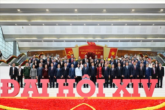 Hình ảnh Đoàn đại biểu Đảng bộ Hà Nội dự Đại hội XIV