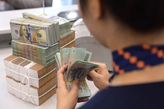 Lãi suất huy động VND kỳ hạn 1 tháng chạm “trần” 4,75%/năm