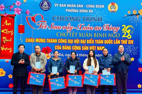 Ấm áp “Tết Sum vầy - Xuân ơn Đảng” ở phường Đống Đa