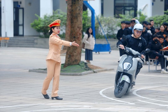Trang bị kiến thức, kỹ năng giao thông, phòng cháy, chữa cháy cho 650 học sinh