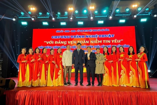 Chương trình nghệ thuật \"Với Đảng vẹn toàn niềm tin yêu\": Gửi gắm kỳ vọng đưa quê hương Thánh Gióng ngày càng giàu đẹp, văn minh