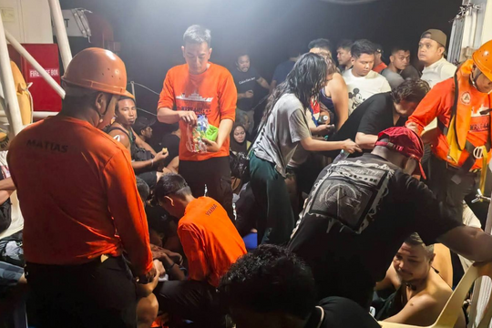 Chìm phà ở Philippines, ít nhất 13 người thiệt mạng