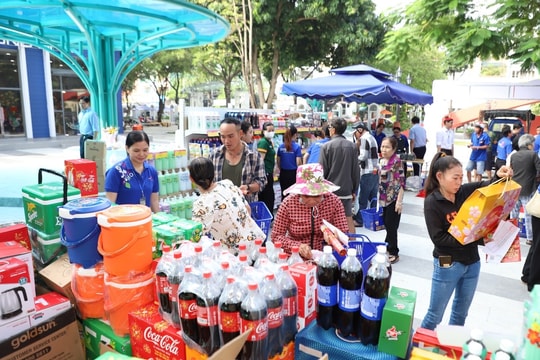 TP Hồ Chí Minh dành hơn 5.900 tỷ đồng chăm lo Tết Nguyên đán 2026