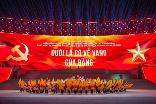 “Việt Nam dưới ánh cờ hồng” - khúc chính ca của niềm tin, trí tuệ và khát vọng dân tộc