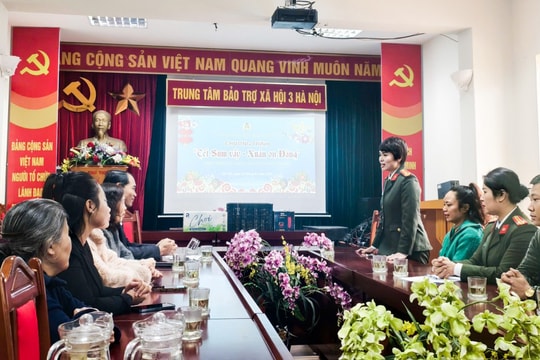 Công đoàn Công an nhân dân mang Tết ấm đến Trung tâm Bảo trợ xã hội số 3
