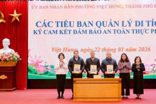 Phường Việt Hưng tăng cường đảm bảo an toàn thực phẩm tại các di tích, lễ hội và trong cộng đồng dân cư
