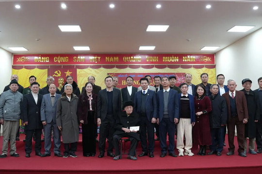 Yên Nghĩa gặp mặt cán bộ chủ chốt qua các thời kỳ dịp Tết Bính Ngọ 2026
