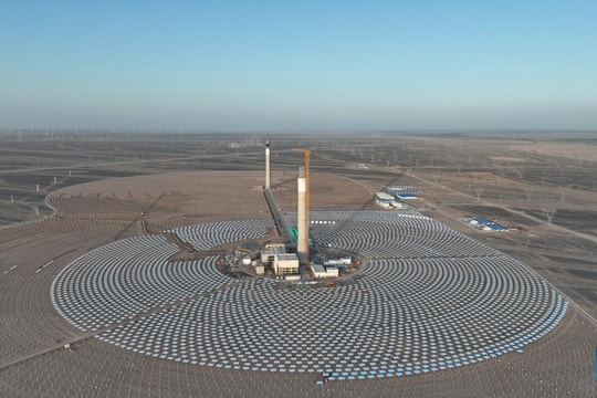Trung Quốc tiêu thụ hơn 10 nghìn tỷ kWh điện năm 2025
