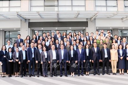 Thủ tướng Phạm Minh Chính: Đội ngũ cán bộ Trung tâm phục vụ hành chính công Quảng Ninh trưởng thành và bản lĩnh hơn