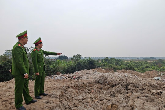Hà Nội: Khởi tố vụ đổ, lấp trái phép hơn 7,8 nghìn tấn chất thải rắn