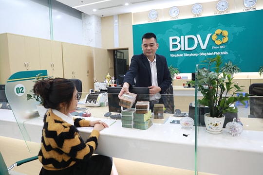 Cẩn trọng với dịch vụ đổi tiền chèn mã độc