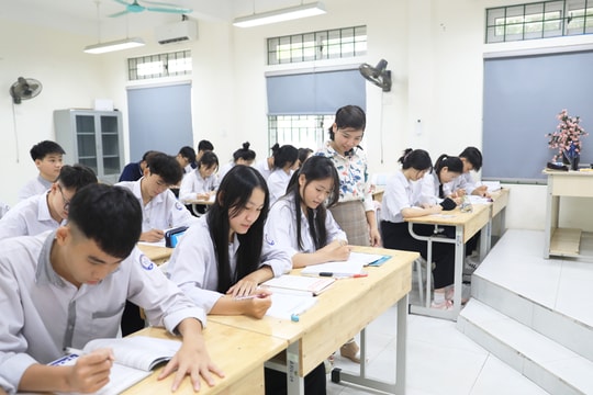 Năng lực giáo viên: “Chìa khóa” triển khai bộ sách giáo khoa thống nhất