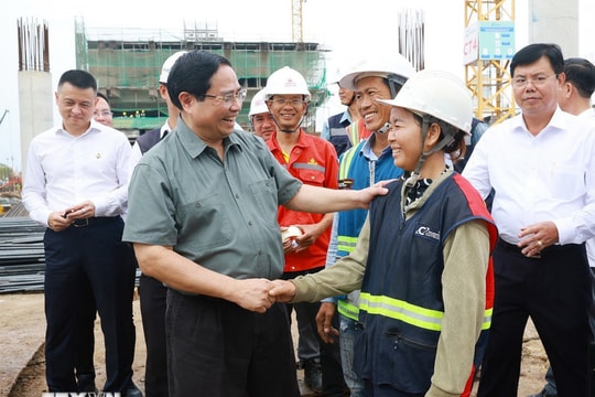 Thủ tướng Phạm Minh Chính đốc thúc, giải quyết vướng mắc các dự án phục vụ Hội nghị APEC 2027