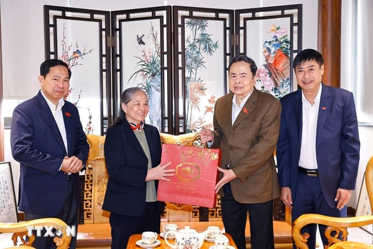 Chủ tịch Quốc hội Trần Thanh Mẫn tri ân các đồng chí nguyên lãnh đạo Đảng, Nhà nước
