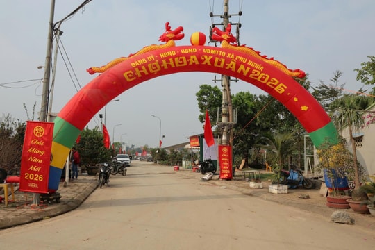 Phú Nghĩa khai mạc chợ hoa xuân phục vụ Tết Nguyên đán Bính Ngọ 2026