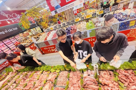 GO! bán thịt lợn tươi không lợi nhuận phục vụ Tết Nguyên đán