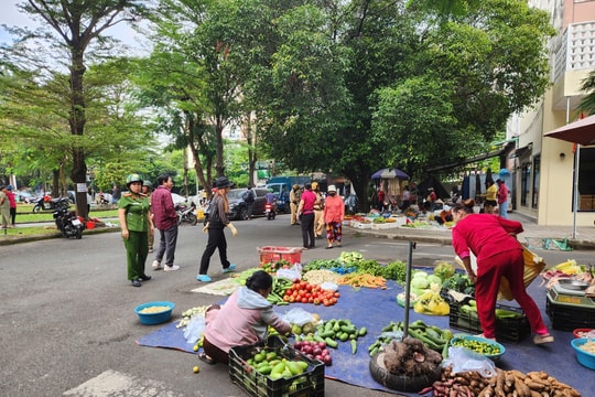 TP Hồ Chí Minh quyết liệt lập lại trật tự vỉa hè, lòng đường