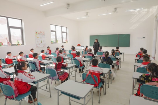 Xây trường nơi biên giới: Gieo nền tri thức, giữ vững phên dậu Tổ quốc