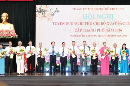 TP Hồ Chí Minh Vinh danh 233 hạt nhân chính trị tại cơ sở giỏi việc nước, đảm việc nhà
