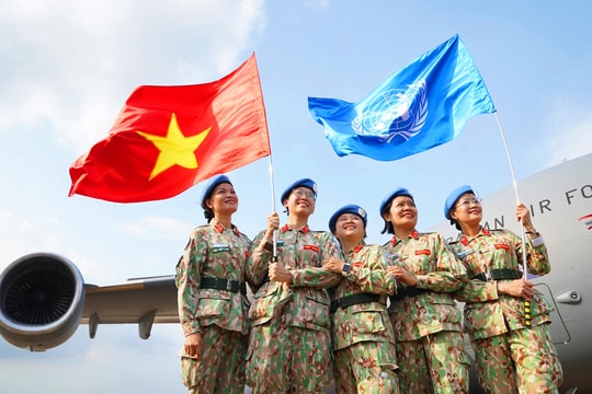 Tăng cường quốc phòng, an ninh và đẩy mạnh đối ngoại, hội nhập