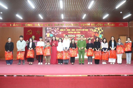 Lan tỏa yêu thương từ “Xuân nhân ái - Tết sum vầy” phường Định Công