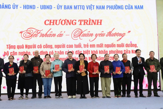 Ấm áp “Tết nhân ái, Xuân yêu thương” tại phường Cửa Nam