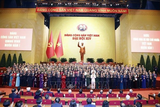 Quốc tế chúc mừng dịp kỷ niệm 96 năm ngày thành lập Đảng Cộng sản Việt Nam