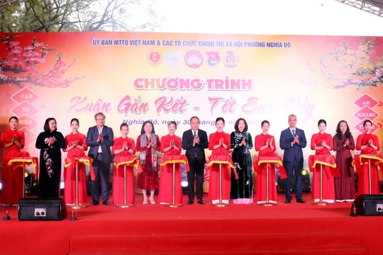 Phường Nghĩa Đô: Gắn kết ý Đảng - lòng dân qua chương trình “Xuân gắn kết - Tết sum vầy”