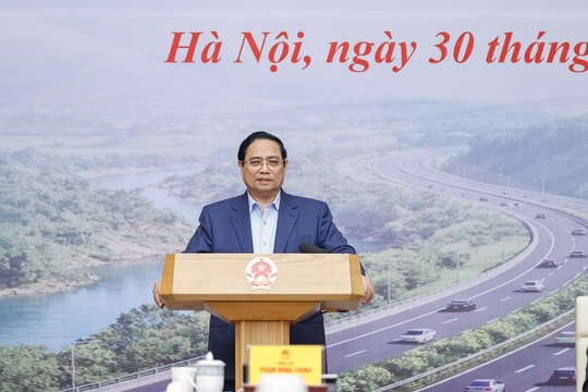 Quyết liệt triển khai các dự án ngay từ ngày đầu, phấn đấu đạt 5.000 km cao tốc vào năm 2030
