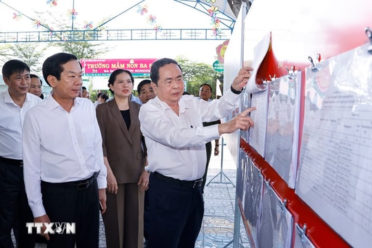 Chủ tịch Quốc hội: Lập, niêm yết danh sách cử tri “không bỏ sót, không nhầm lẫn”