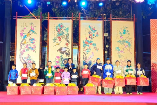 Đầm ấm Tết Việt phường Tùng Thiện - chào xuân Bính Ngọ 2026