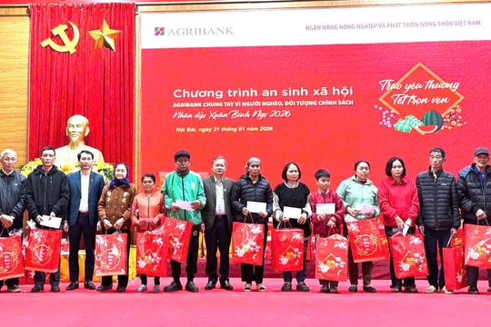 Tết nhân ái, xuân chia sẻ ở Nội Bài