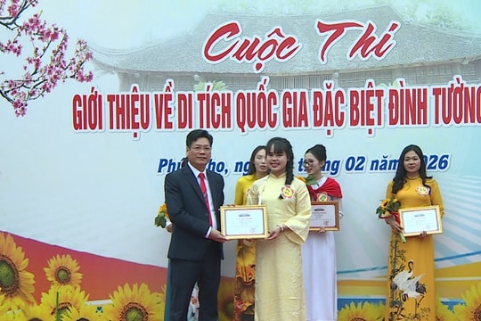 Cô giáo Khuất Thị Kim Ngân đạt giải Nhất cuộc thi giới thiệu về di tích đình Tường Phiêu