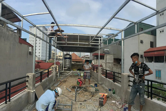 Sát Tết sửa nhà: thợ “cháy lịch”, giá vật tư tăng từng ngày