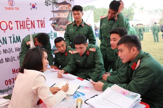 Bức tranh việc làm ngày càng rực rỡ sắc màu