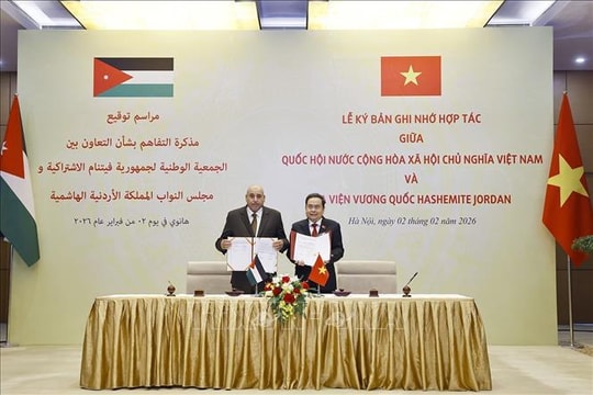 Chủ tịch Quốc hội Trần Thanh Mẫn hội đàm với Chủ tịch Hạ viện Jordan Mazen Turki El Qadi