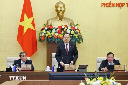Ủy ban Thường vụ Quốc hội nghe báo cáo bước đầu về chủ trương xây dựng Luật Thủ đô (sửa đổi)