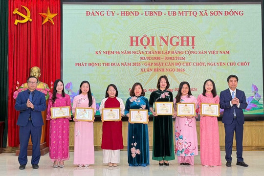 Xã Sơn Đồng: Kỷ niệm 96 năm ngày Thành lập Đảng Cộng sản Việt Nam và phát động thi đua năm 2026
