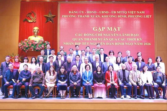 Gặp mặt các đồng chí nguyên lãnh đạo quận Thanh Xuân qua các thời kỳ