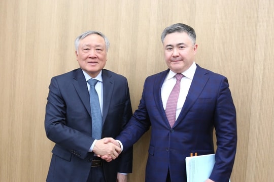 Tăng cường hợp tác ngành tài chính-tiền tệ Việt Nam - Kazakhstan