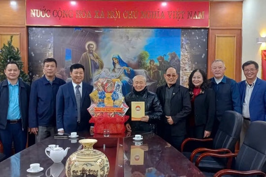 Lãnh đạo Ủy ban MTTQ Việt Nam TP Hà Nội thăm, chúc Tết cơ sở tôn giáo