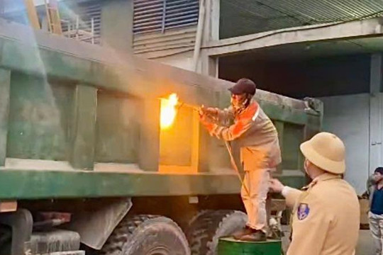 Hà Nội: Xử phạt hơn 60 triệu đồng đối với xe tải cơi nới thùng xe